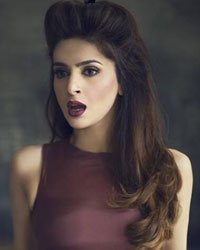 Saba Qamar